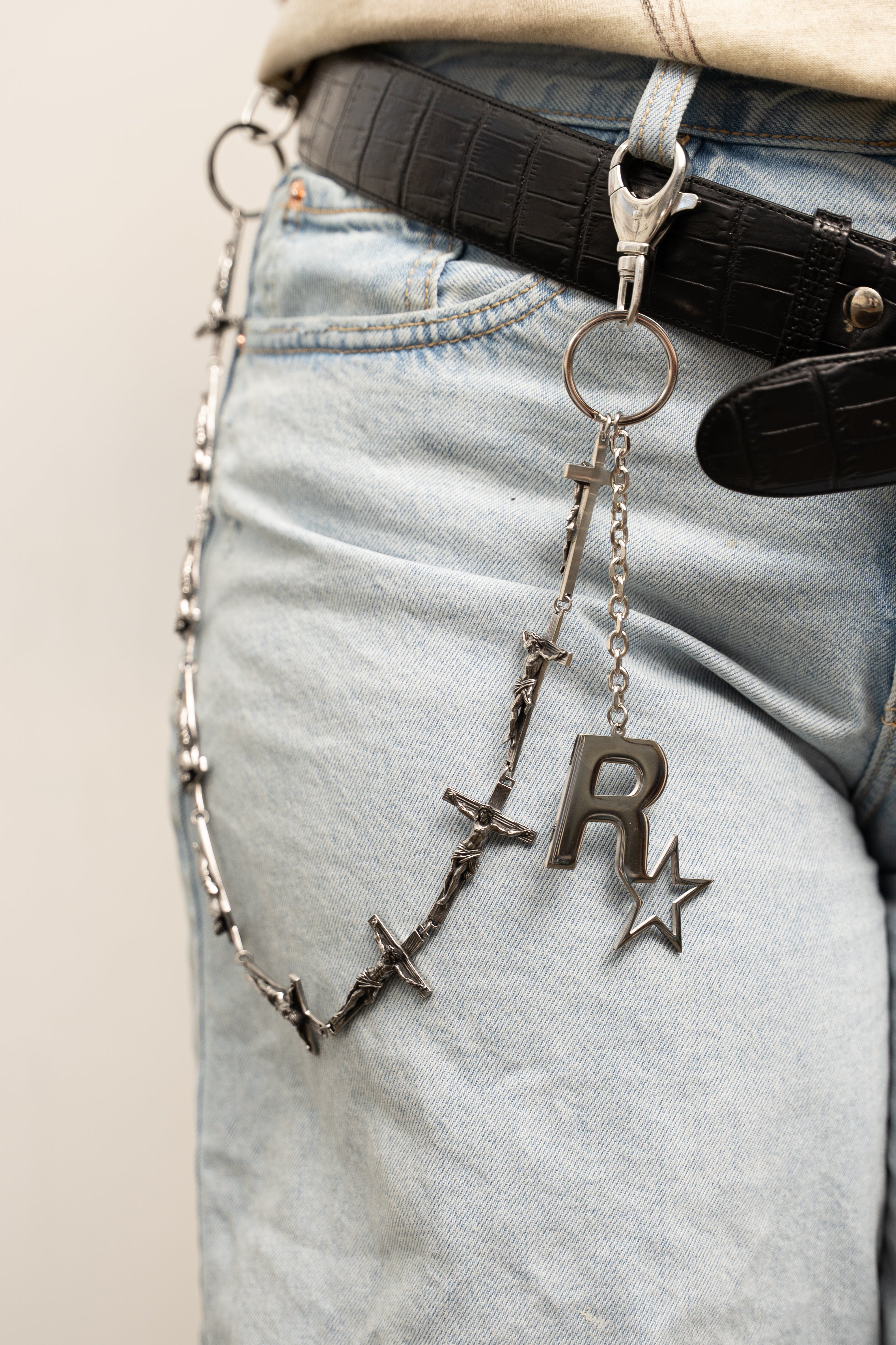 Jesus Walks Wallet Chain